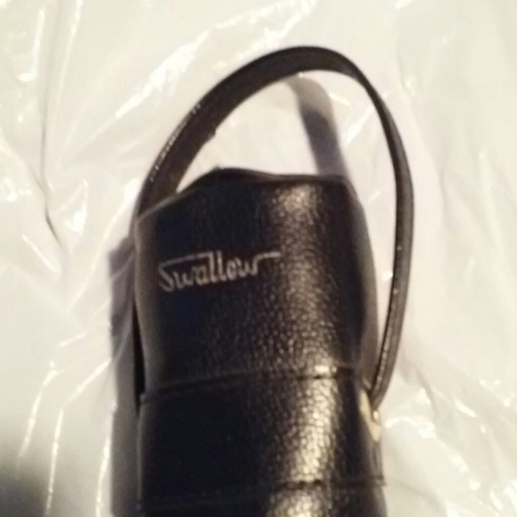 Vintage Swallow Camera Tripod - Picture 4 of 8